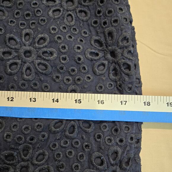 J. Crew Black Eyelet No. 2 Pencil Skirt Size 6 Officecore - Picture 3 of 10